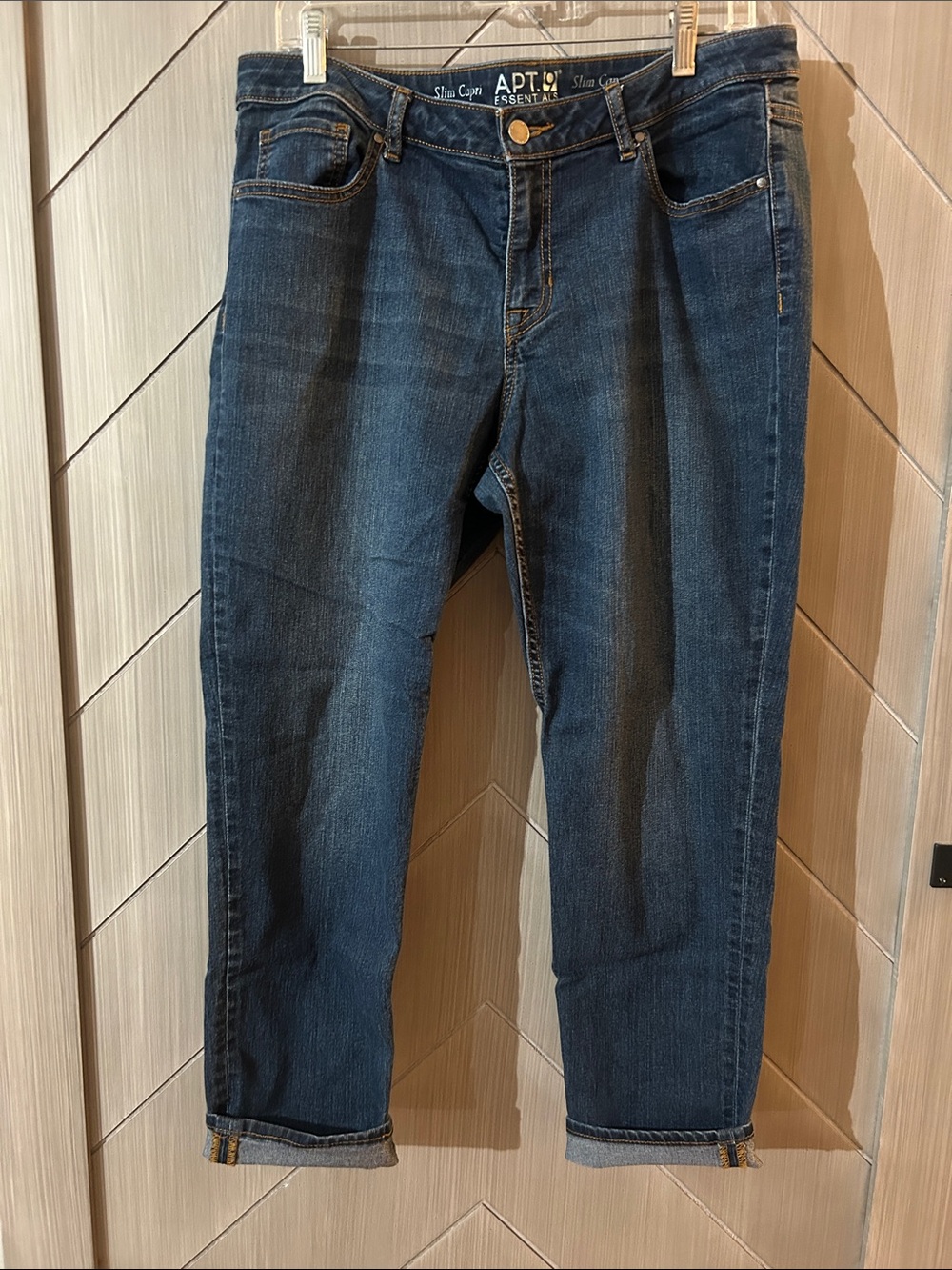 Apt. 9 Women’s Dark Blue Cropped Jeans